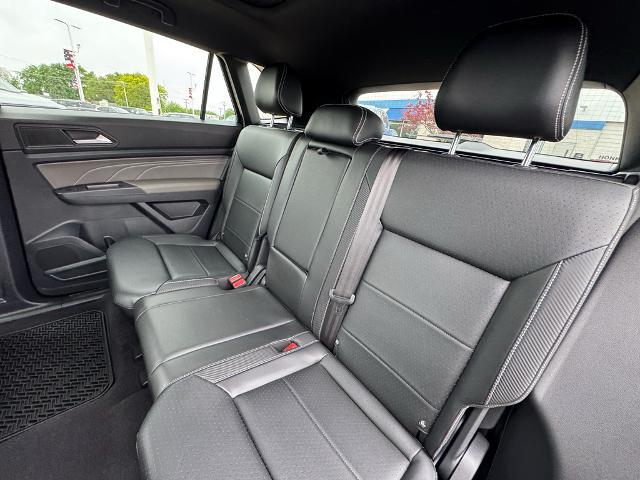 2022 Volkswagen Atlas Cross Sport 3.6L V6 SE w/Technology