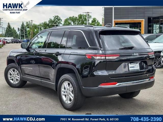 2023 Jeep Grand Cherokee Laredo 4x4