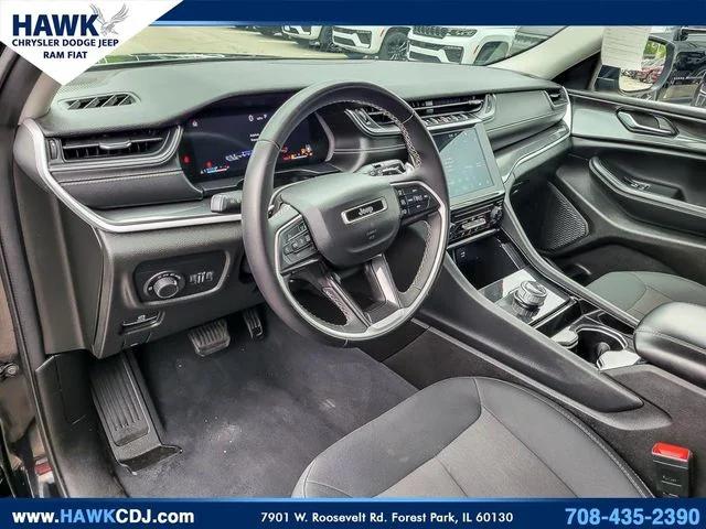 2023 Jeep Grand Cherokee Laredo 4x4