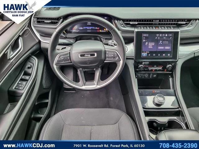 2023 Jeep Grand Cherokee Laredo 4x4