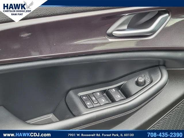 2023 Jeep Grand Cherokee Laredo 4x4