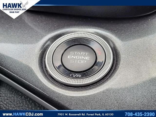 2023 Jeep Grand Cherokee Laredo 4x4