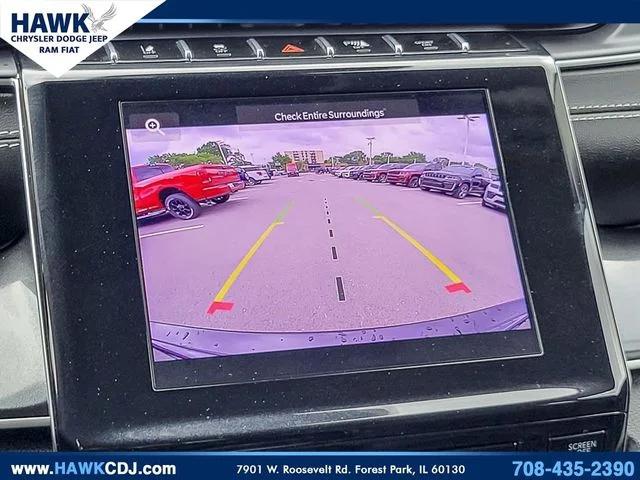 2023 Jeep Grand Cherokee Laredo 4x4