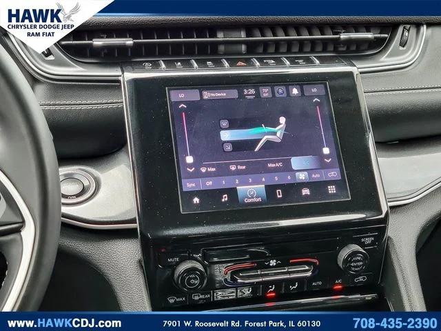 2023 Jeep Grand Cherokee Laredo 4x4