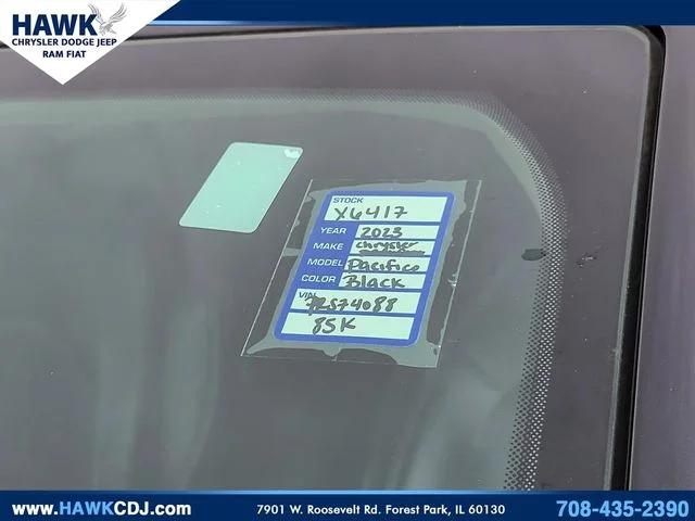 2023 Chrysler Pacifica Touring L