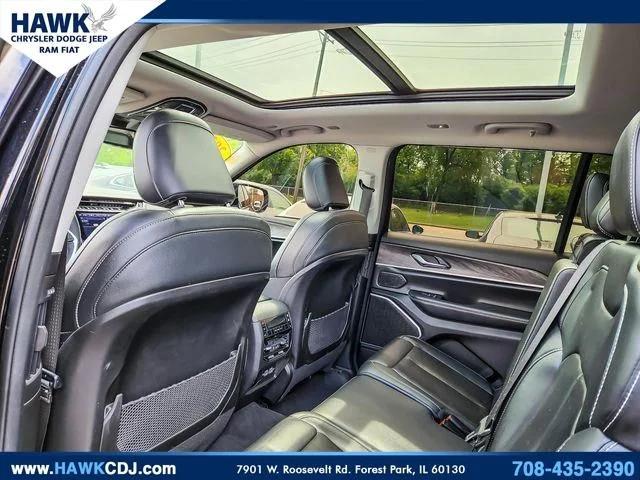 2023 Jeep Grand Cherokee L Limited 4x4