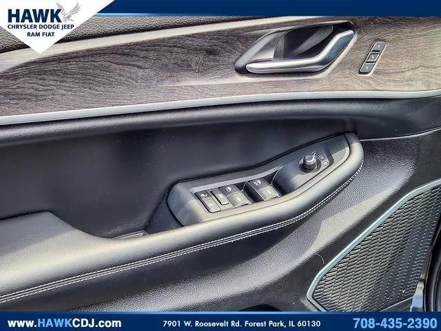 2023 Jeep Grand Cherokee L Limited 4x4