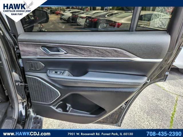 2023 Jeep Grand Cherokee L Limited 4x4