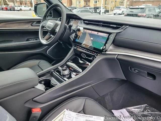 2026 Jeep Grand Cherokee Limited Reserve