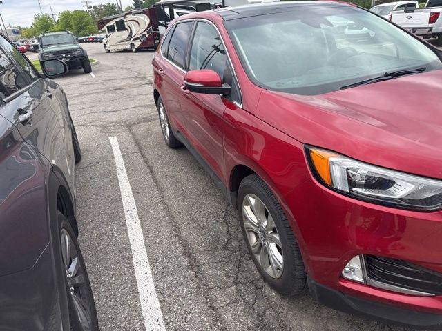 2020 Ford Edge Titanium