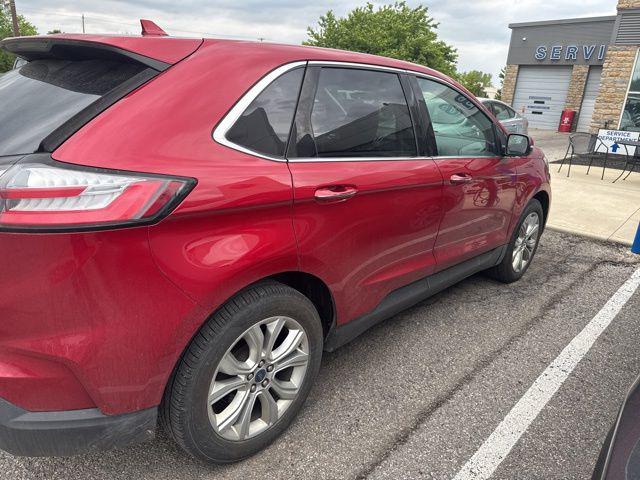 2020 Ford Edge Titanium