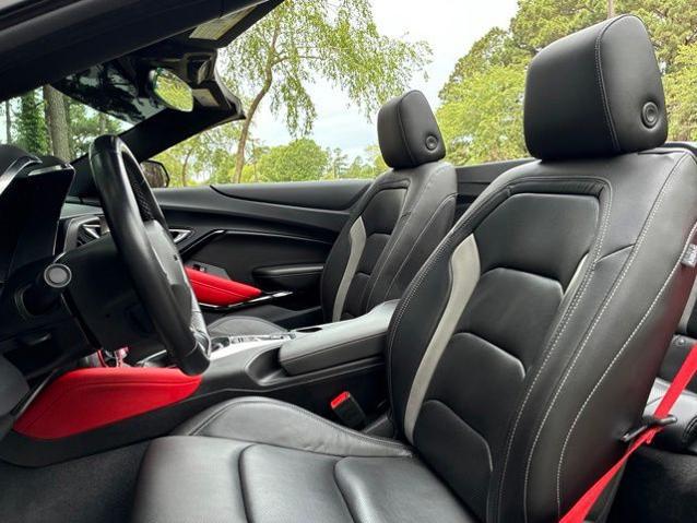 2024 Chevrolet Camaro RWD Convertible 2LT