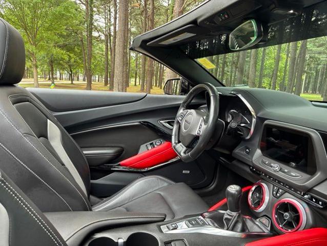 2024 Chevrolet Camaro RWD Convertible 2LT