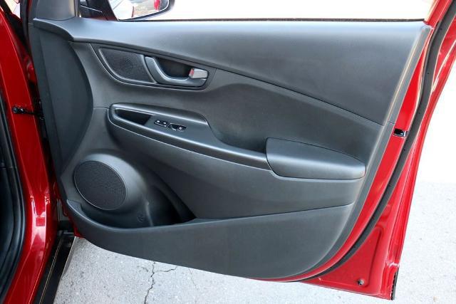 2023 Hyundai Kona SE