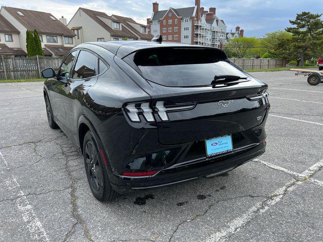 2023 Ford Mustang Mach-E California Route 1