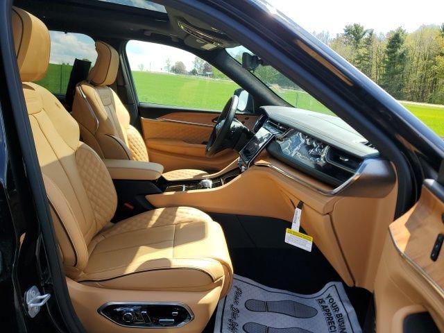 2025 Jeep Grand Cherokee L Summit Reserve 4x4