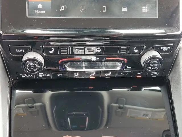 2021 Jeep Grand Cherokee Laredo 4x2