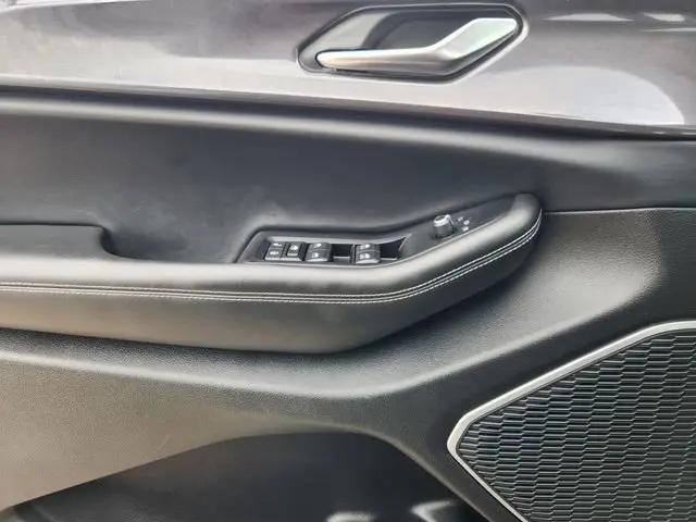 2021 Jeep Grand Cherokee Laredo 4x2