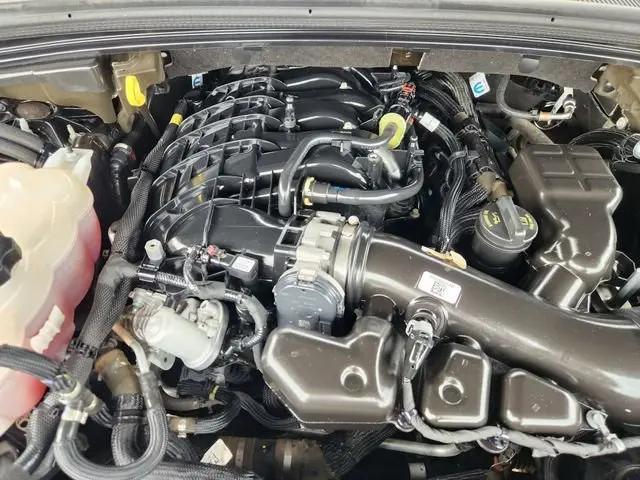 2021 Jeep Grand Cherokee Laredo 4x2