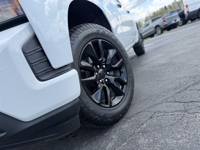 2021 Chevrolet Silverado 1500 4WD Crew Cab Short Bed Custom