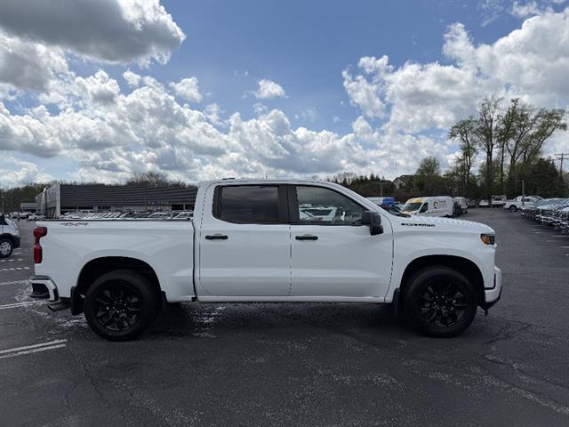 2021 Chevrolet Silverado 1500 4WD Crew Cab Short Bed Custom