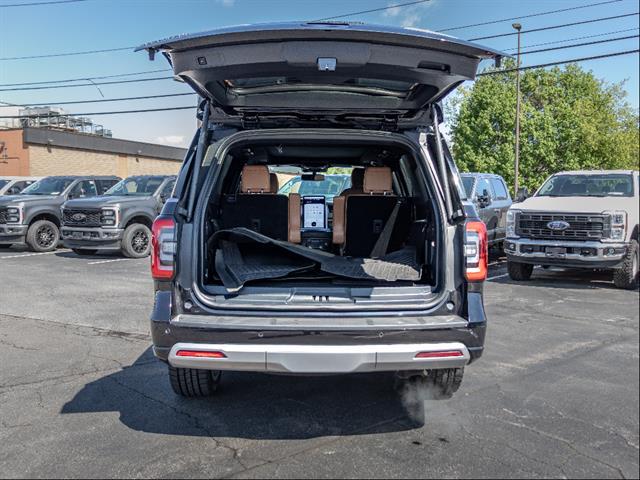 2024 Ford Expedition Platinum