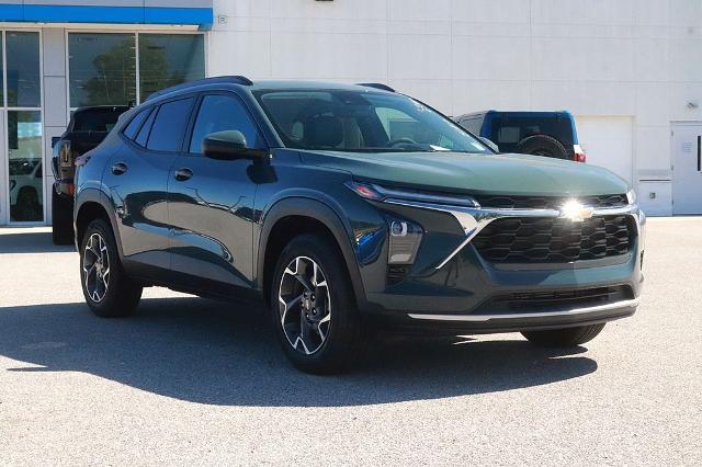 2025 Chevrolet Trax FWD LT