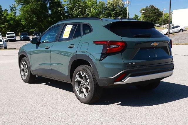 2025 Chevrolet Trax FWD LT