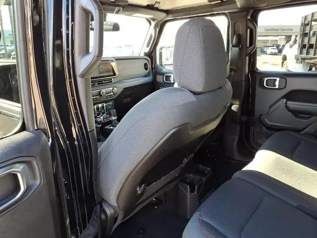 2025 Jeep Wrangler 4-Door Rubicon 4x4