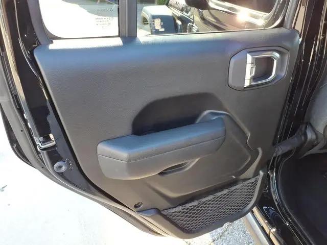 2025 Jeep Wrangler 4-Door Rubicon 4x4