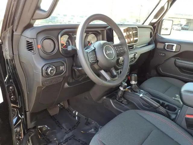2025 Jeep Wrangler 4-Door Rubicon 4x4