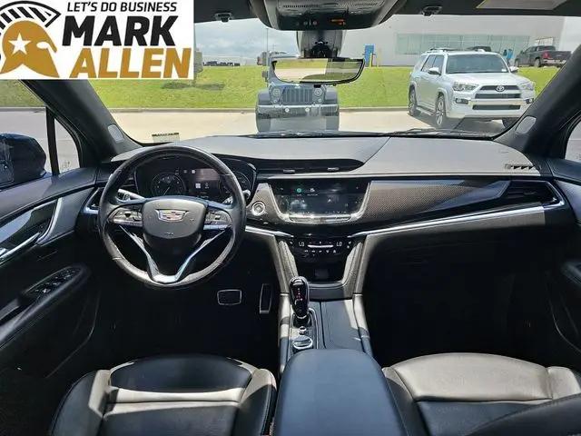 2023 Cadillac XT6 AWD Sport