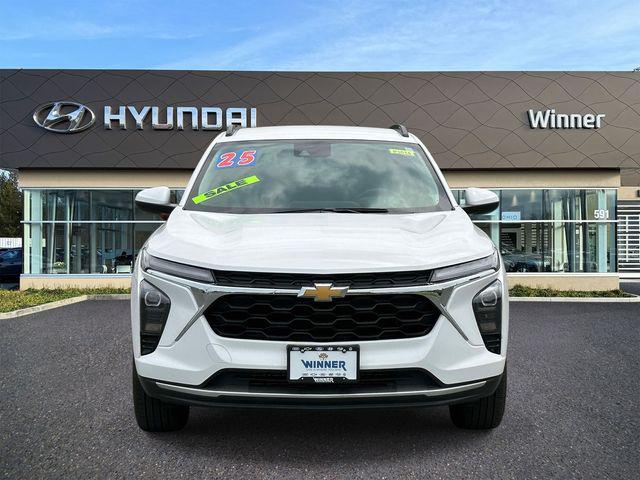 2025 Chevrolet Trax FWD LT