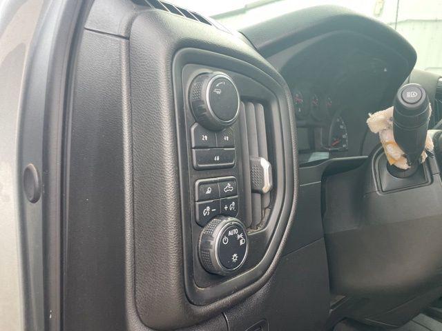 2024 Chevrolet Silverado 2500HD 4WD Crew Cab Standard Bed Custom