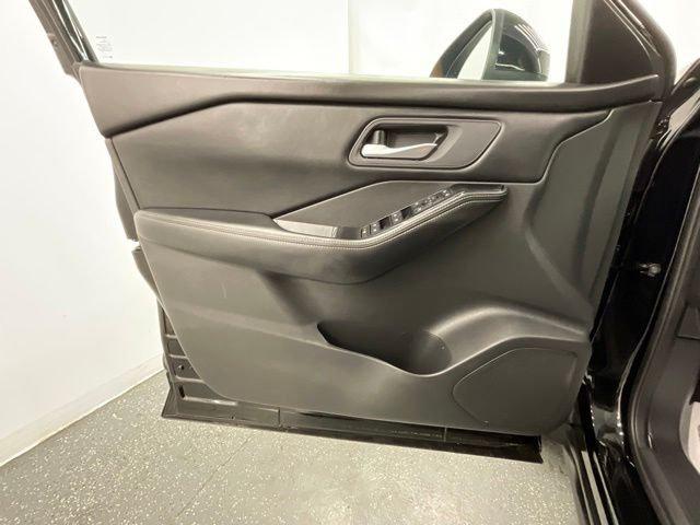 2025 Nissan Rogue SV FWD