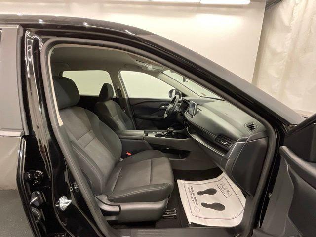 2025 Nissan Rogue SV FWD