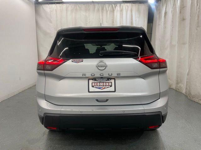 2025 Nissan Rogue SV FWD
