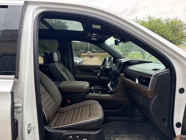 2025 GMC Yukon 4WD Denali Ultimate