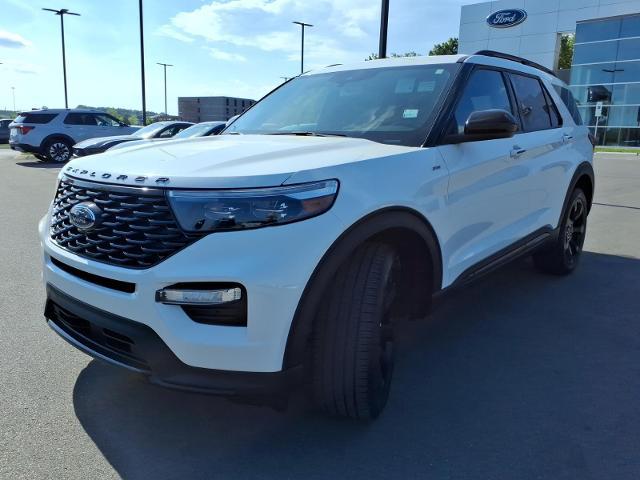 2024 Ford Explorer ST-Line