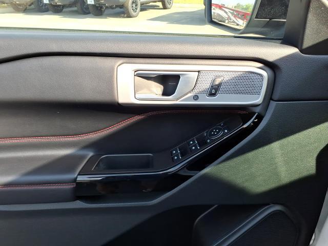 2024 Ford Explorer ST-Line