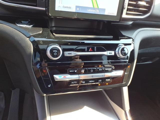 2024 Ford Explorer ST-Line
