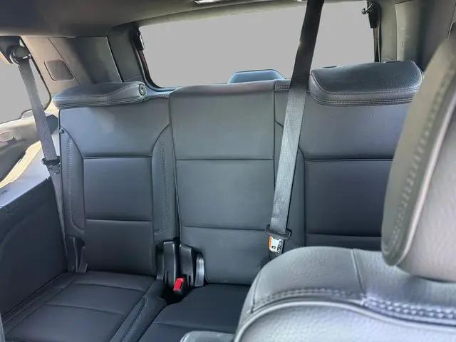 2025 GMC Yukon 4WD Denali