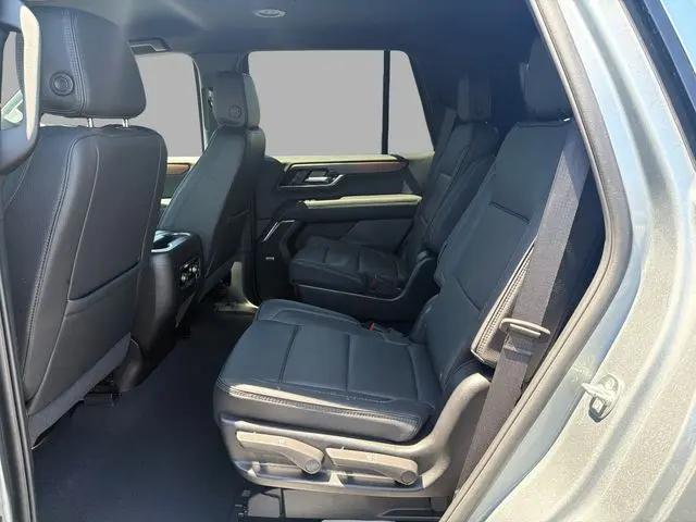 2025 GMC Yukon 4WD Denali