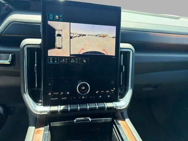 2025 GMC Yukon 4WD Denali