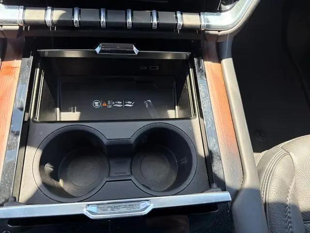 2025 GMC Yukon 4WD Denali