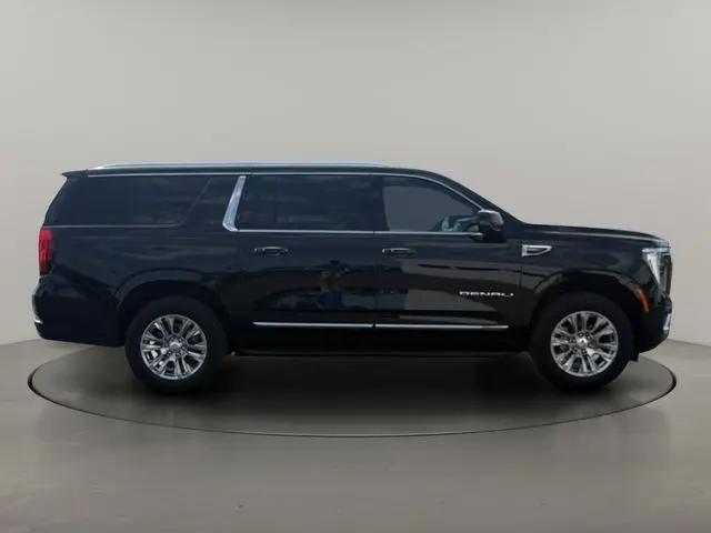 2025 GMC Yukon XL 4WD Denali