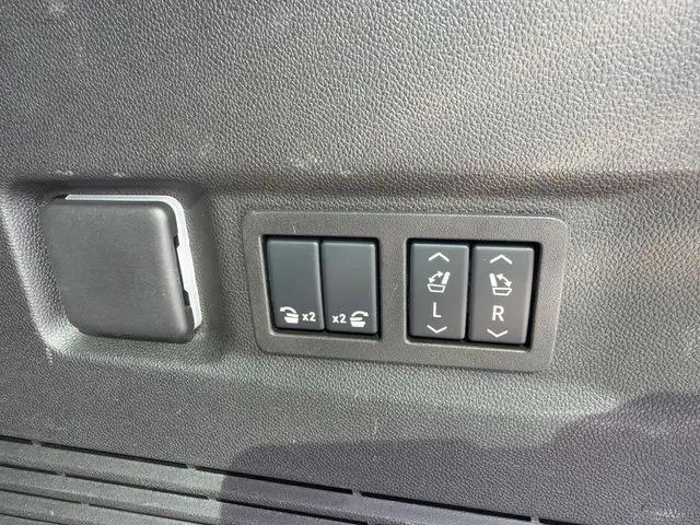 2025 GMC Yukon XL 4WD Denali