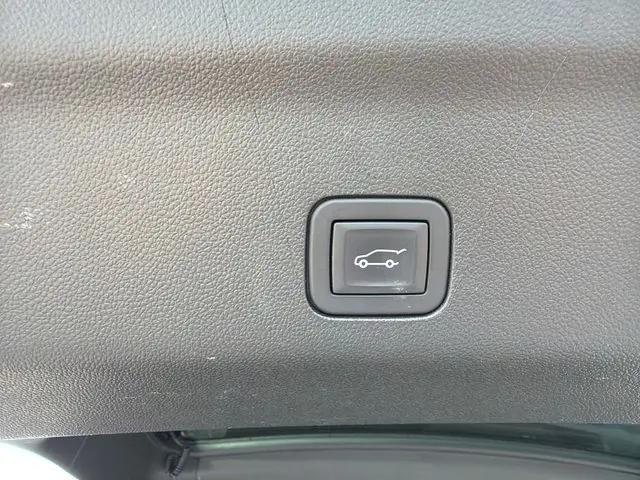 2025 GMC Yukon XL 4WD Denali