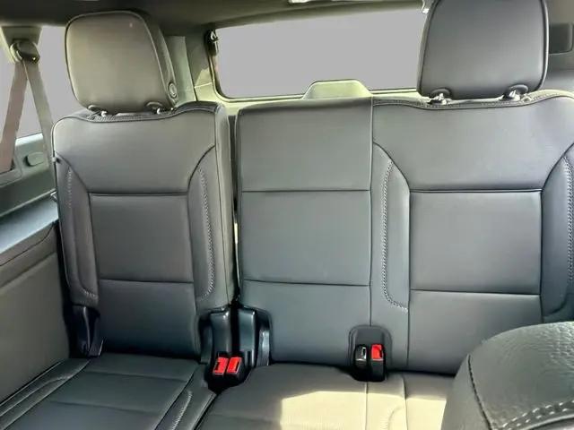 2025 GMC Yukon XL 4WD Denali