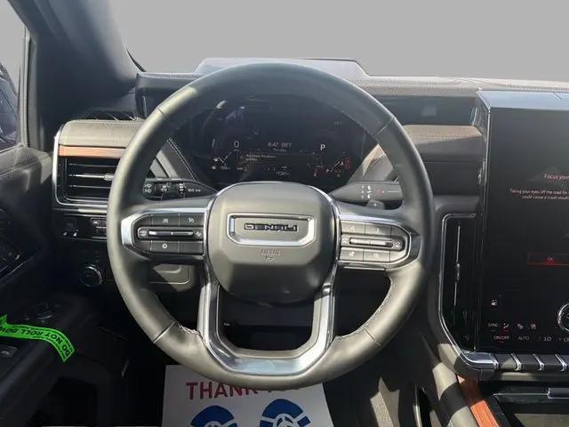 2025 GMC Yukon XL 4WD Denali